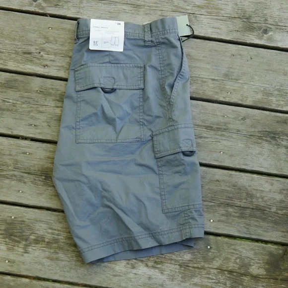 Lightweight Cargo Shorts Men's Size 36. Goodfellow brand Grey - Picture 2 of 5